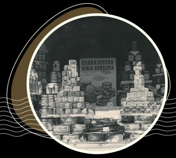 1932